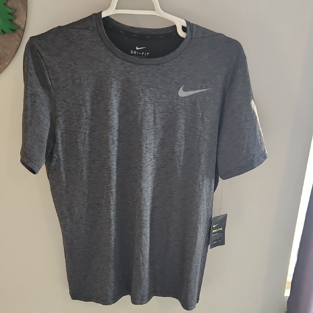 Nike Men's Charcoal Short Sleeve Tee
